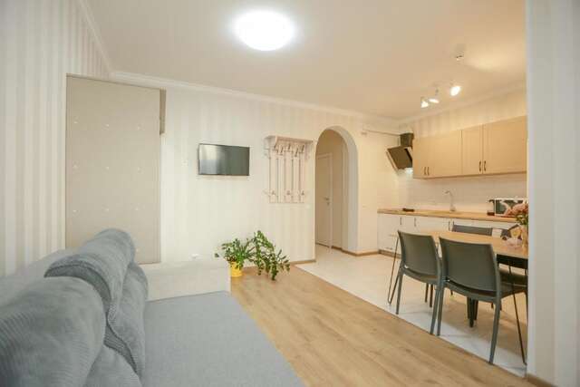 Апартаменты Slavutich apartment #2 Киев-21